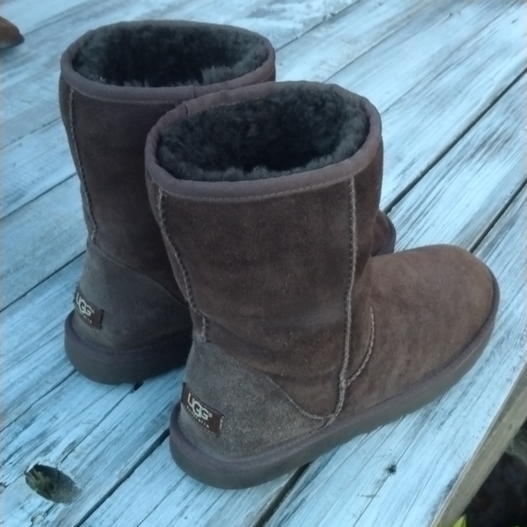 UGG Short Boots - Picture 6 of 13